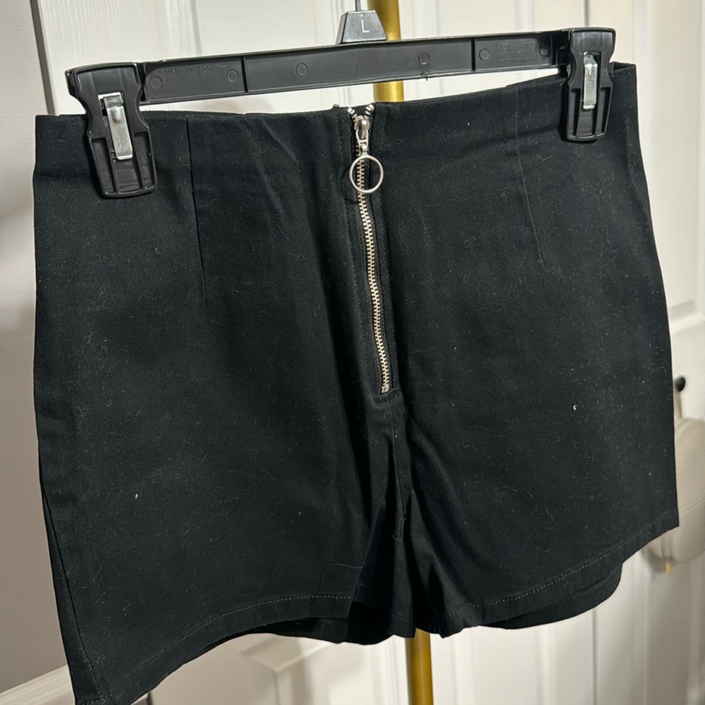 Fashion Nova Front Zip Black Short Shorts Size Small